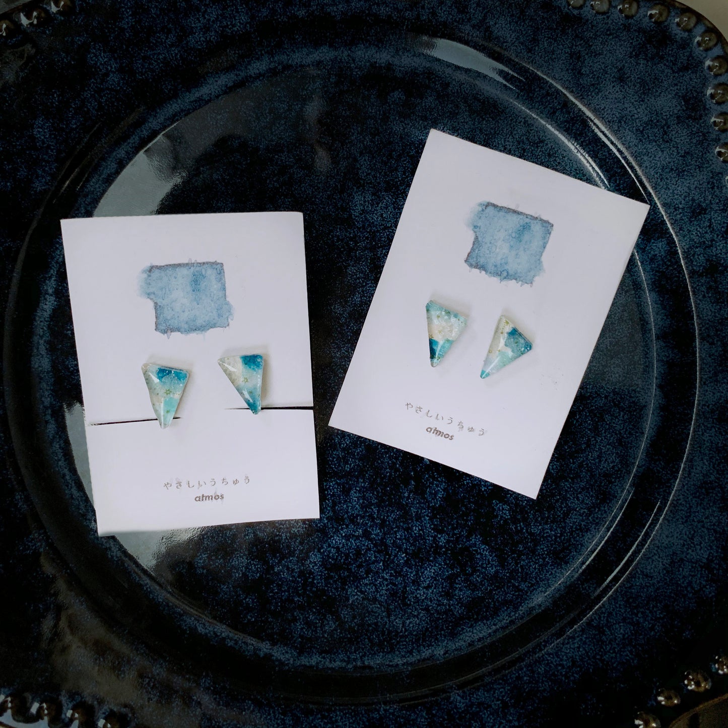 【ピアス&イヤリング】やさしいうちゅう(さんかく)