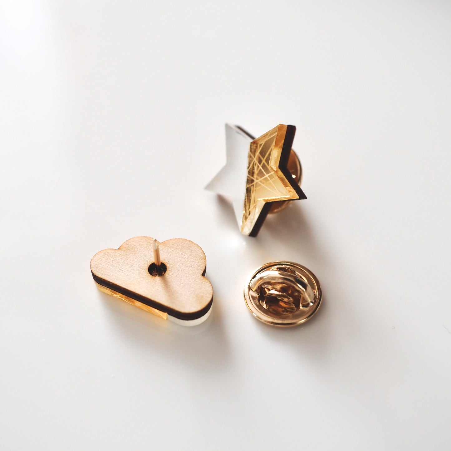 星と雲のアクリル ピンバッチセット