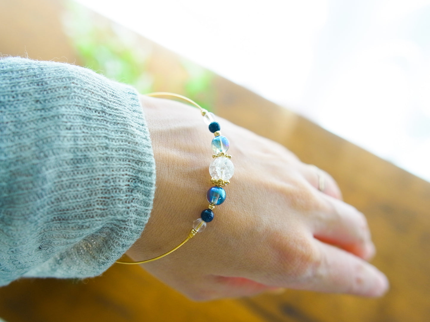 宙色ワイヤーブレスレット