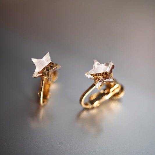 星のピアス/イヤリング 「Barn star」