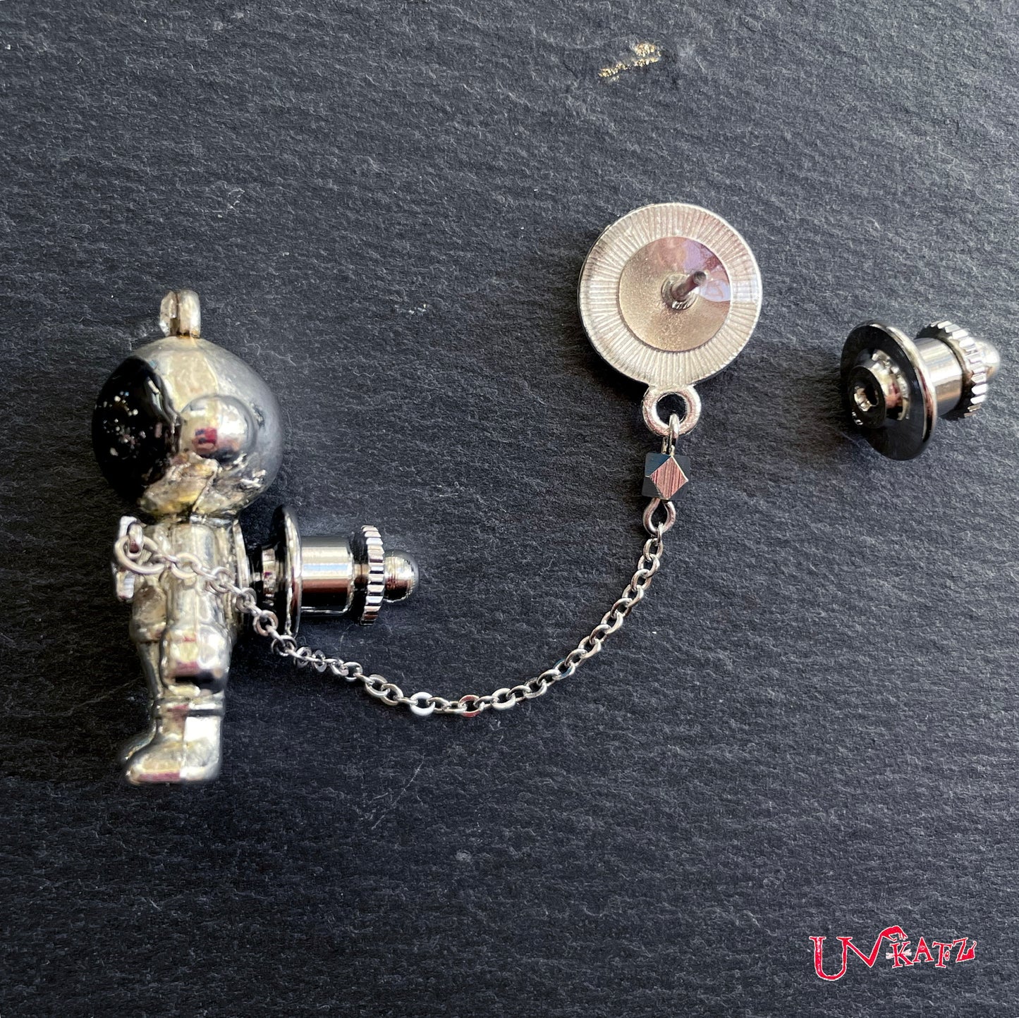 Bon Voyage!ピン ブローチ