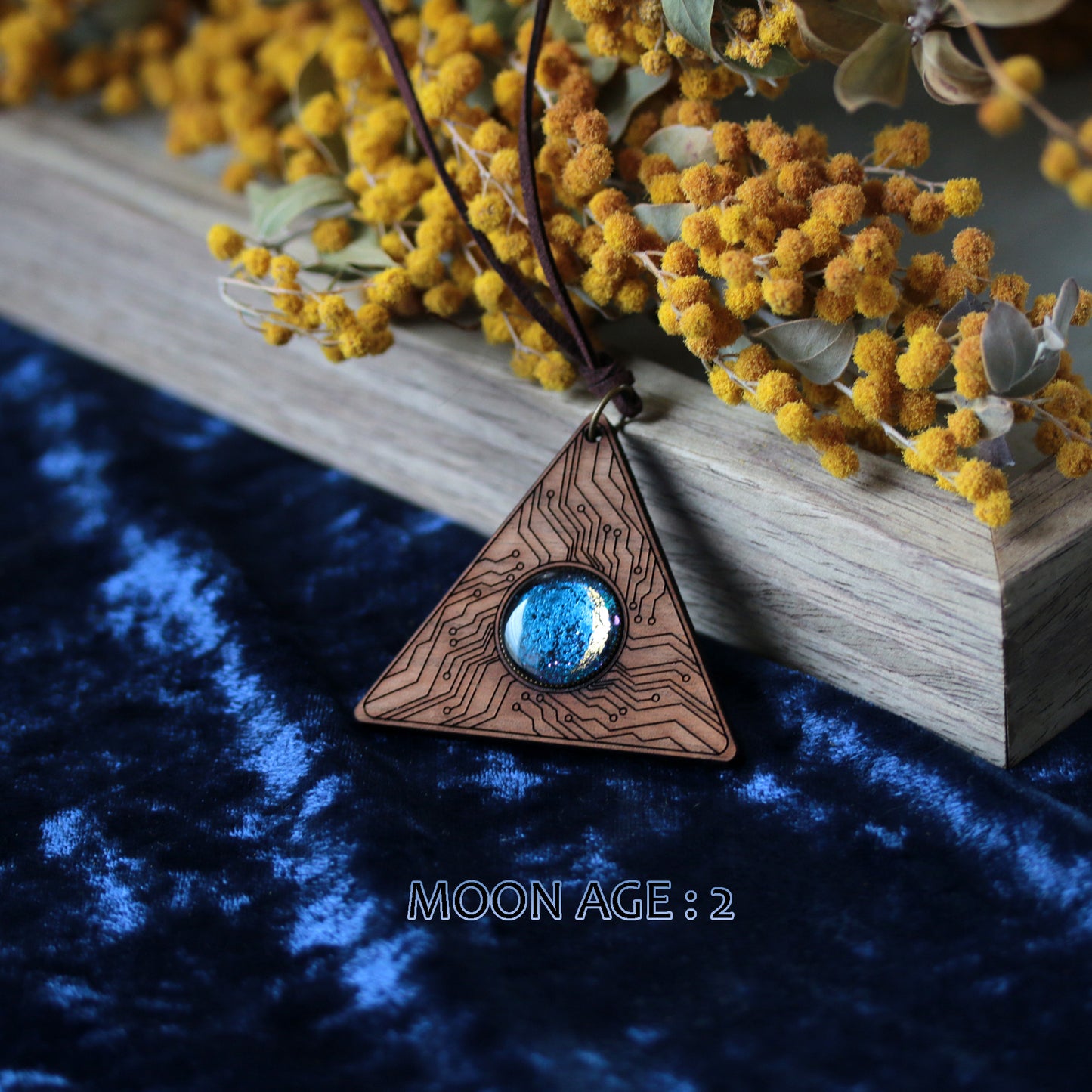 【MyMoon】Ancient Artifacts "THE MOON"