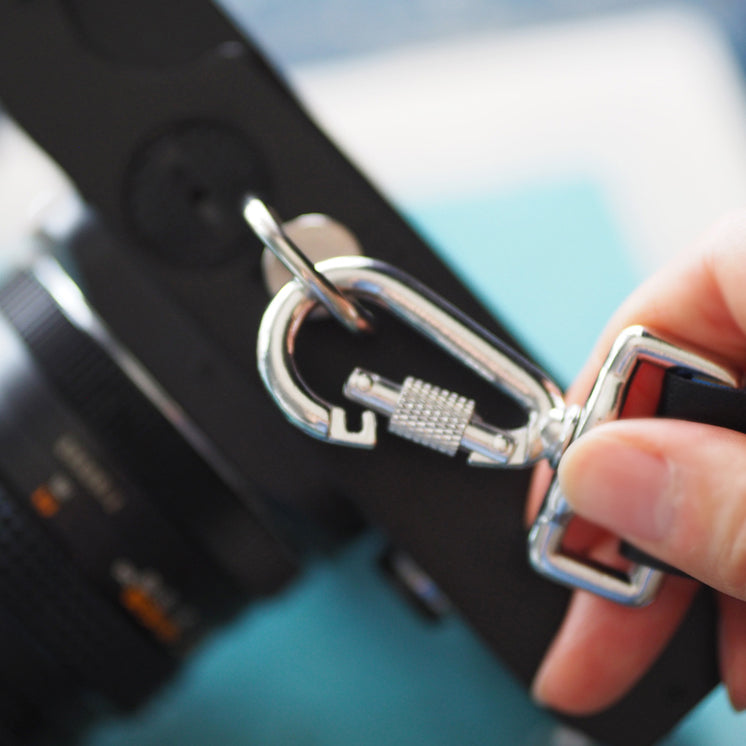 ハンドストラップー夜の始まりー