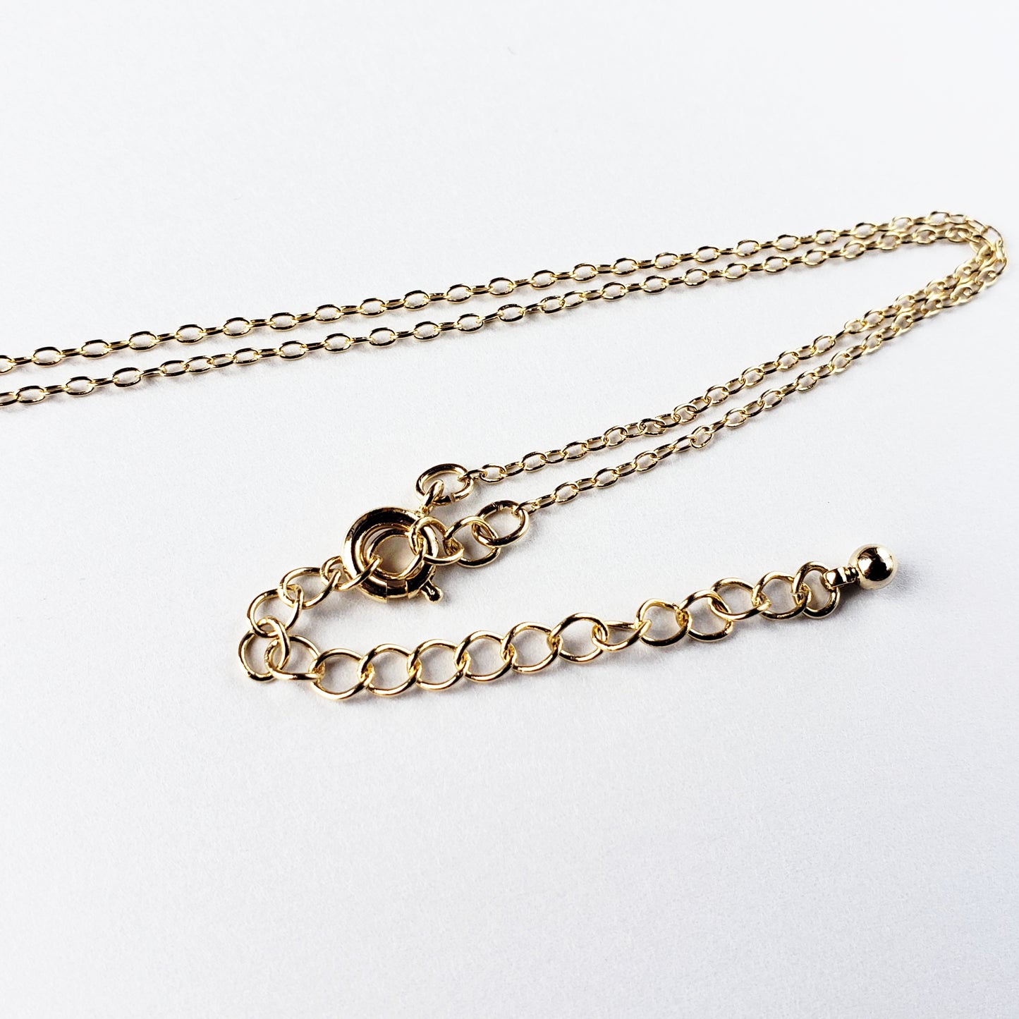 星雫のネックレス/雫型クリスタルストーン