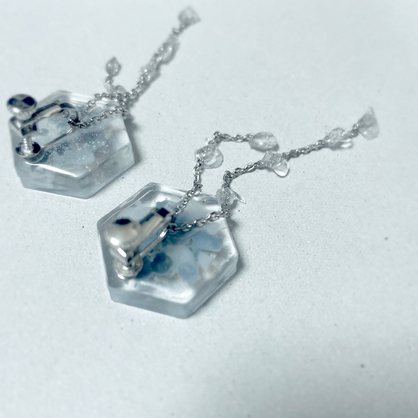 【イヤリング】雨上がりの夜の耳飾り