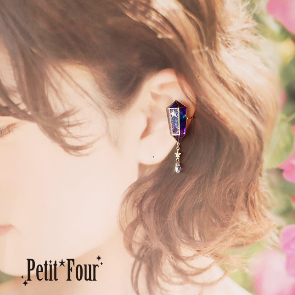 星降る夜のランタンイヤーカフ