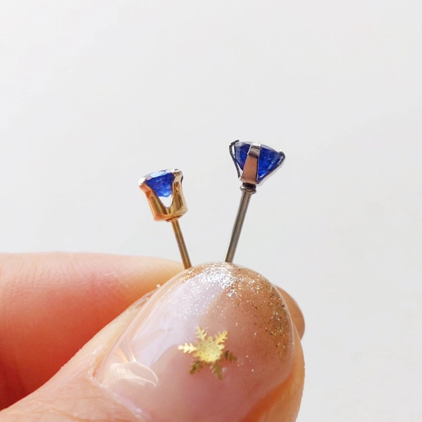 夜空ブルーピアス