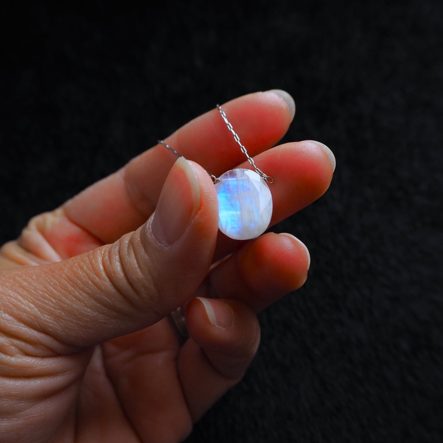 白夜のネックレス／天然石アクセサリー