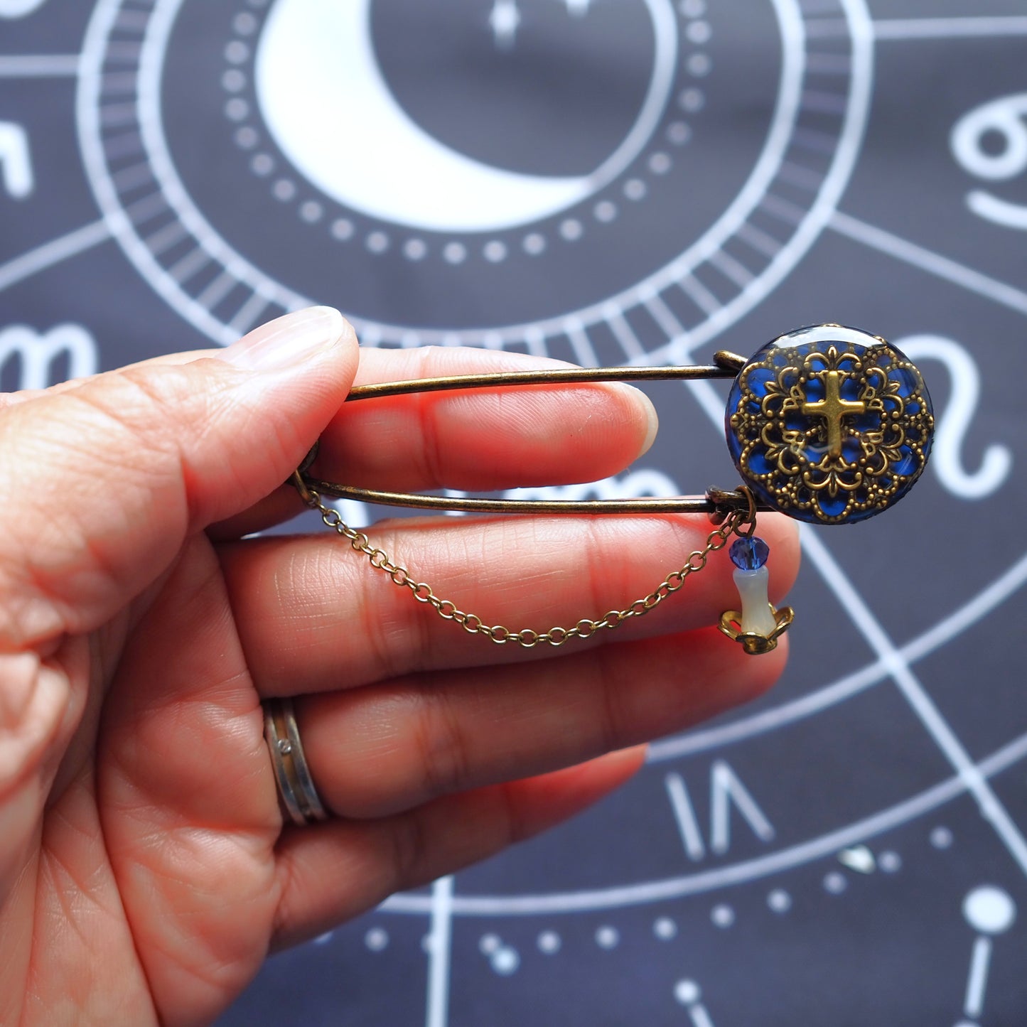 魔法陣ブローチ