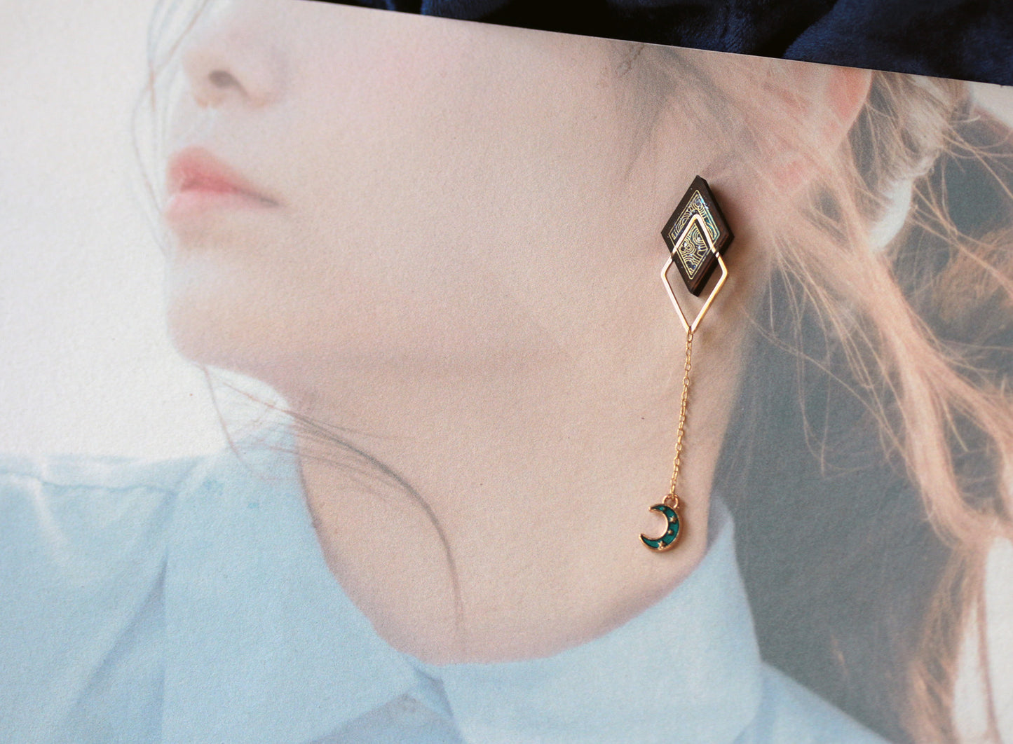 COSMIC AMBER DIA -BLUEMOON-