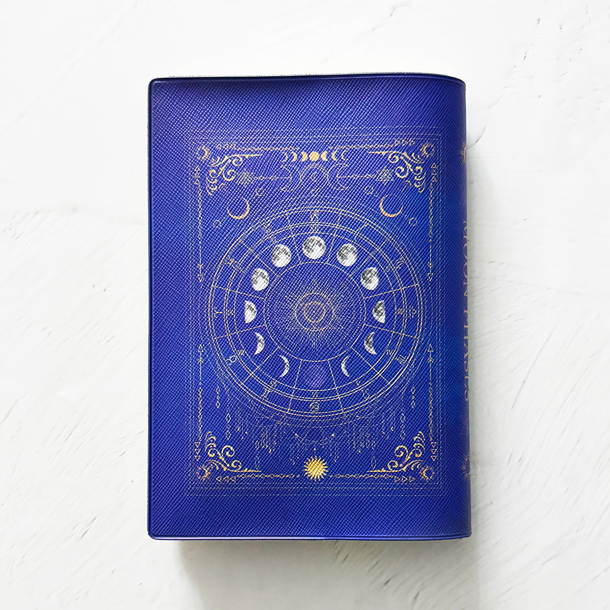【ブックカバー】月の満ち欠け・12星座／魔法の本のようなブックカバー