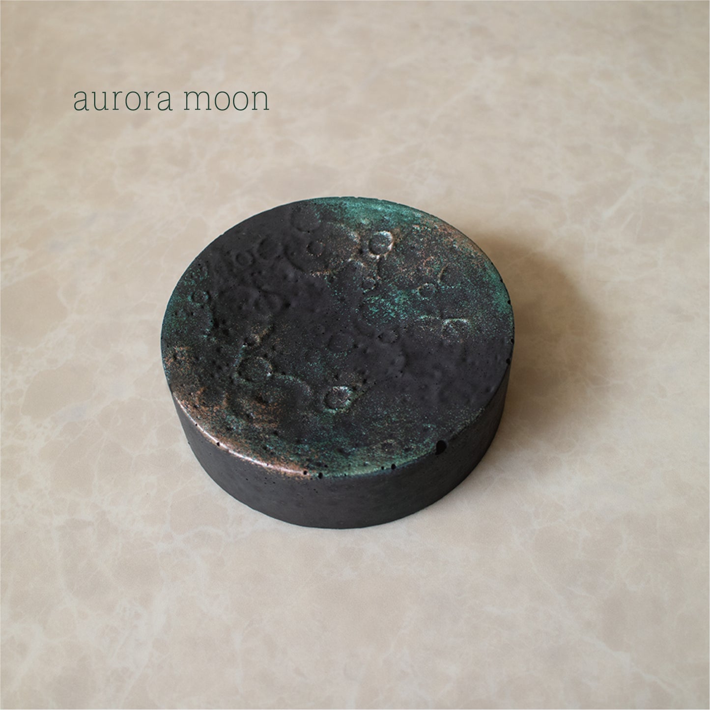 midnight moon stone | 夜半月のアロマストーン《香るインテリア》