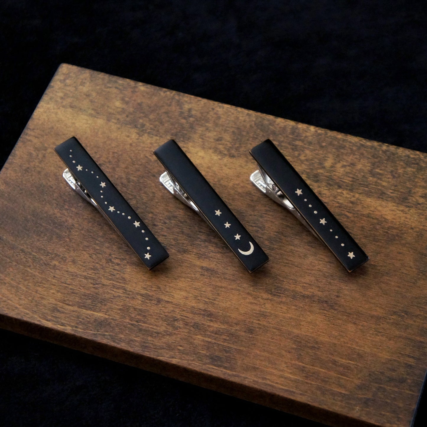 星蒔絵のネクタイピン