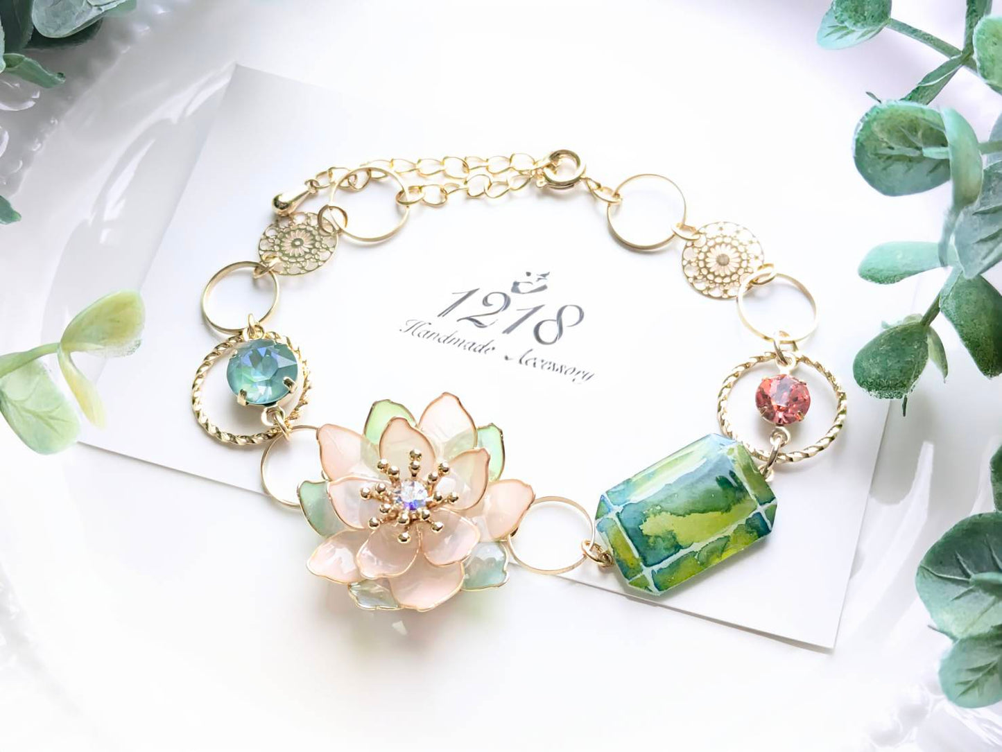 魔女の花庭の腕飾り　ブレスレット/ライトピンク