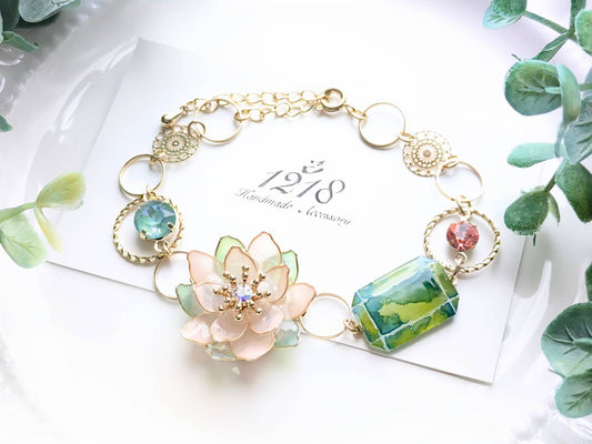 魔女の花庭の腕飾り　ブレスレット/ライトピンク