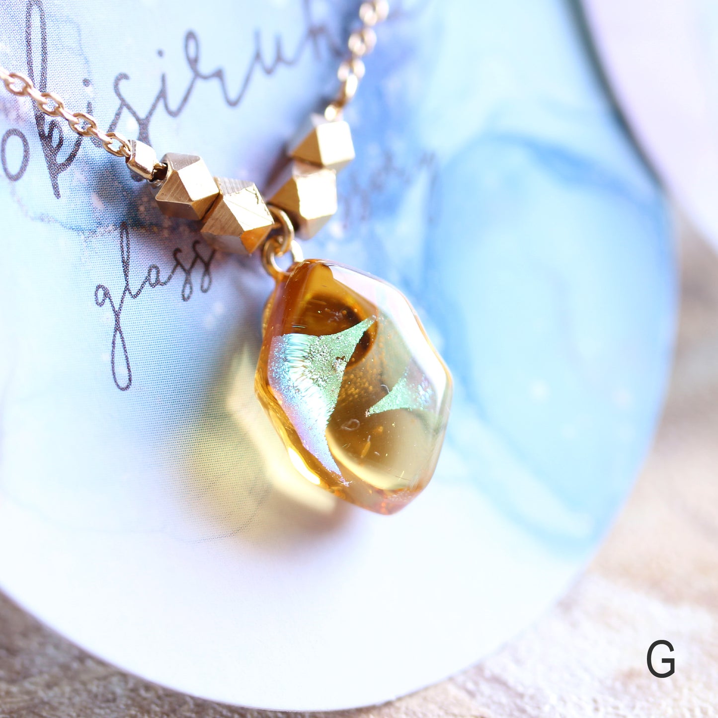 氷石glass ネックレス ~月下~