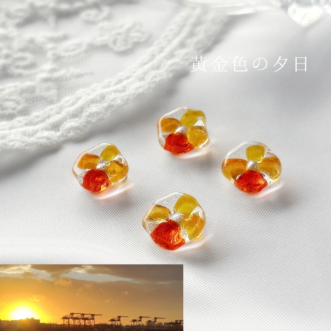 夕焼け空の金木犀 mosaic flower ガラスのピアス/イヤリング – 宙