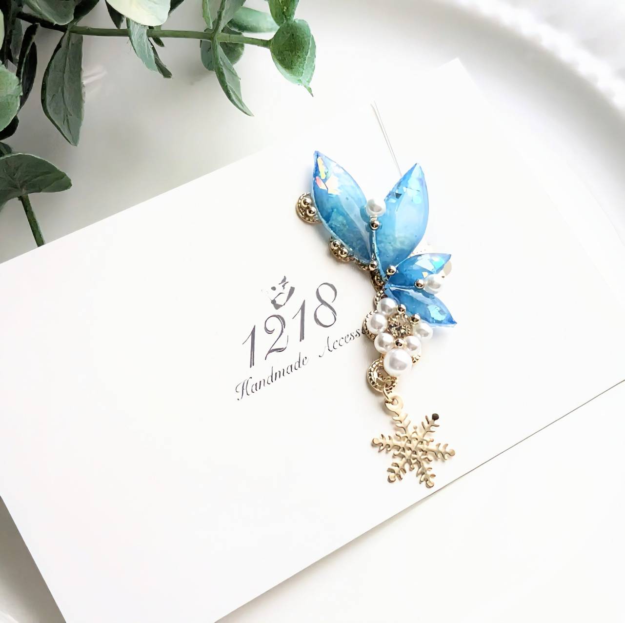 白銀に舞う雪の妖精　イヤーカフ