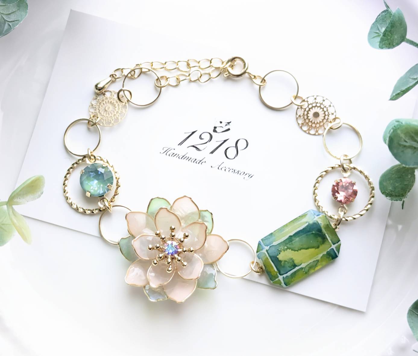 魔女の花庭の腕飾り　ブレスレット/ライトピンク