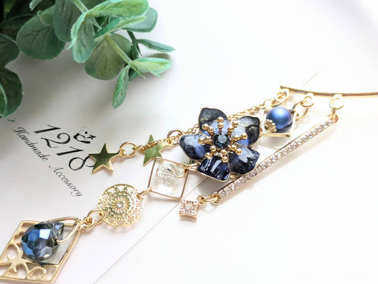 流れ星の青い花　イヤーフック　(左耳)