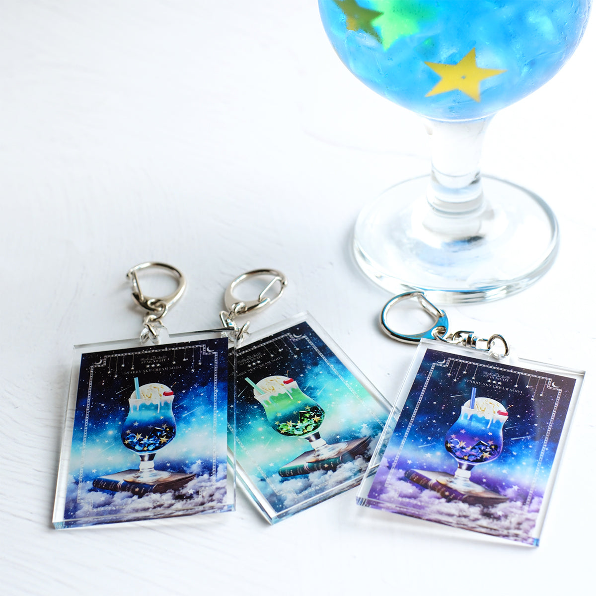 【アクリルキーホルダー 】星空のクリームソーダ
