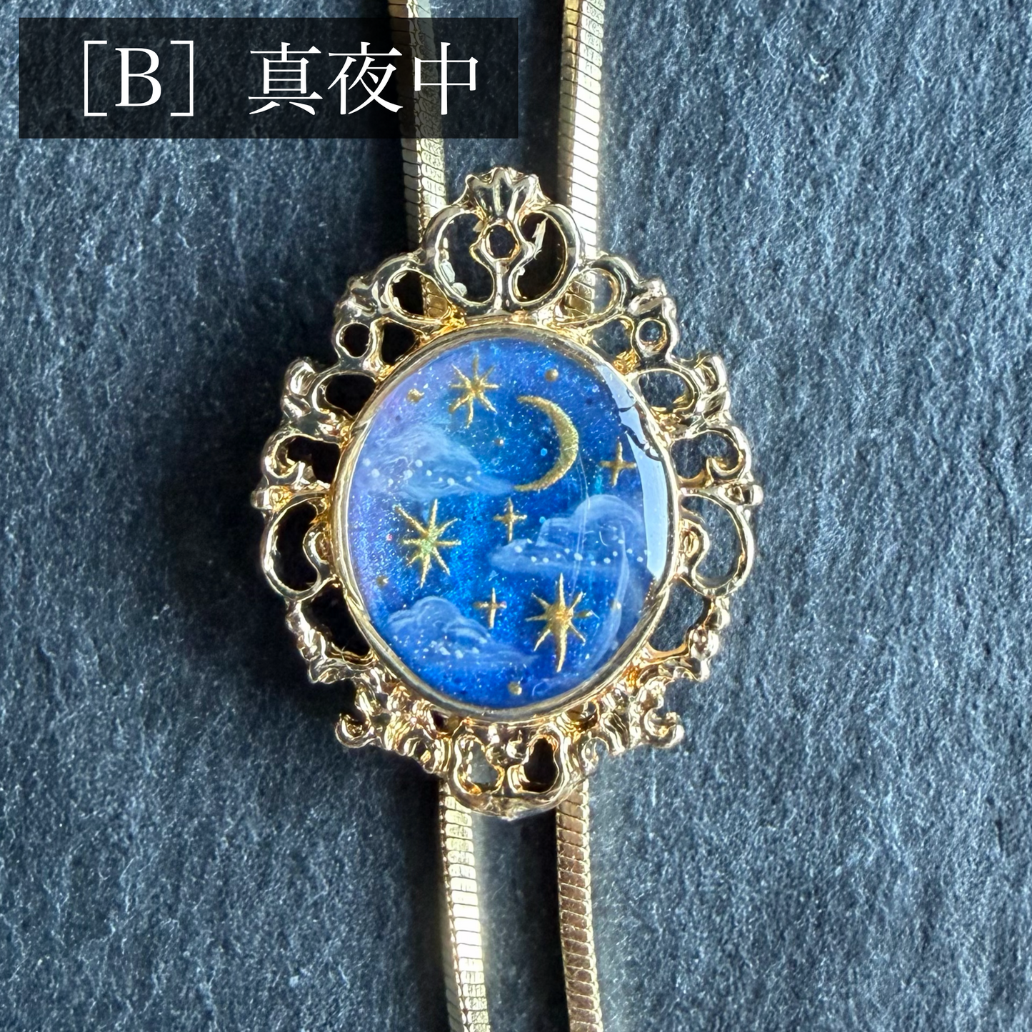 絵画ループタイ２