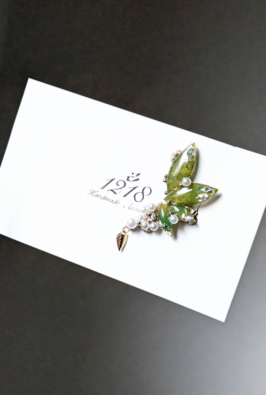 芽吹く若葉に歌う妖精　イヤーカフ