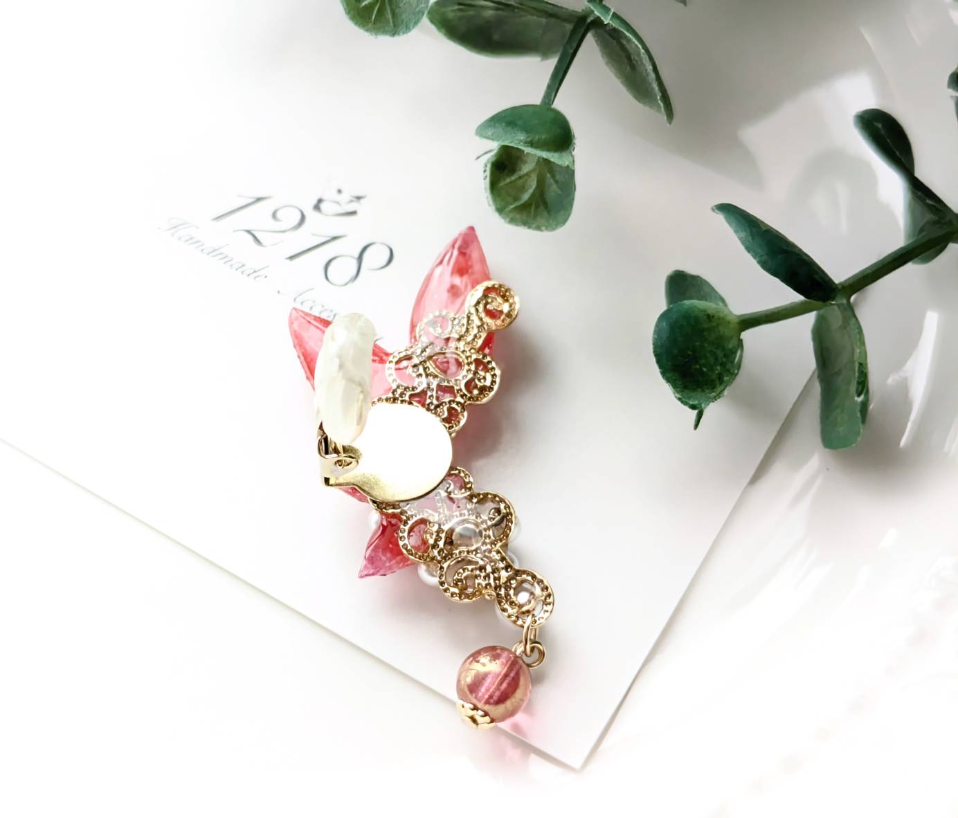 蜜を集める花の妖精　イヤーカフ