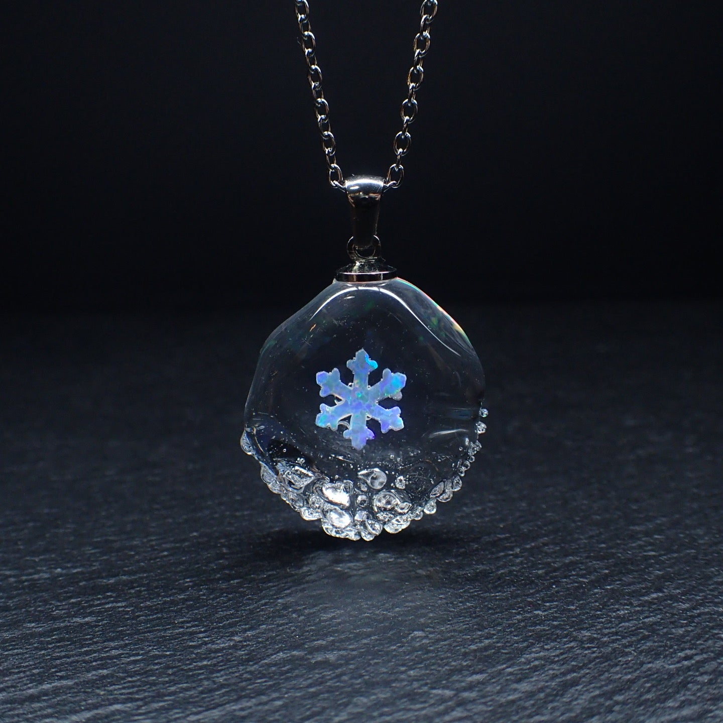 「雪の氷」ガラスペンダント