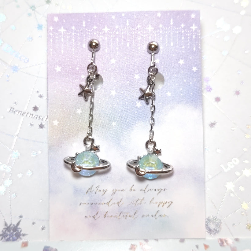 ミルキーブルー土星の耳飾り