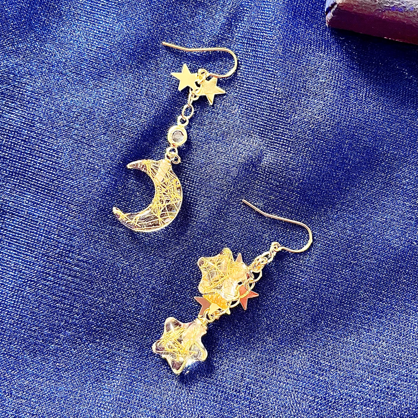 Starfall Ｍoon
星降る月のピアス
