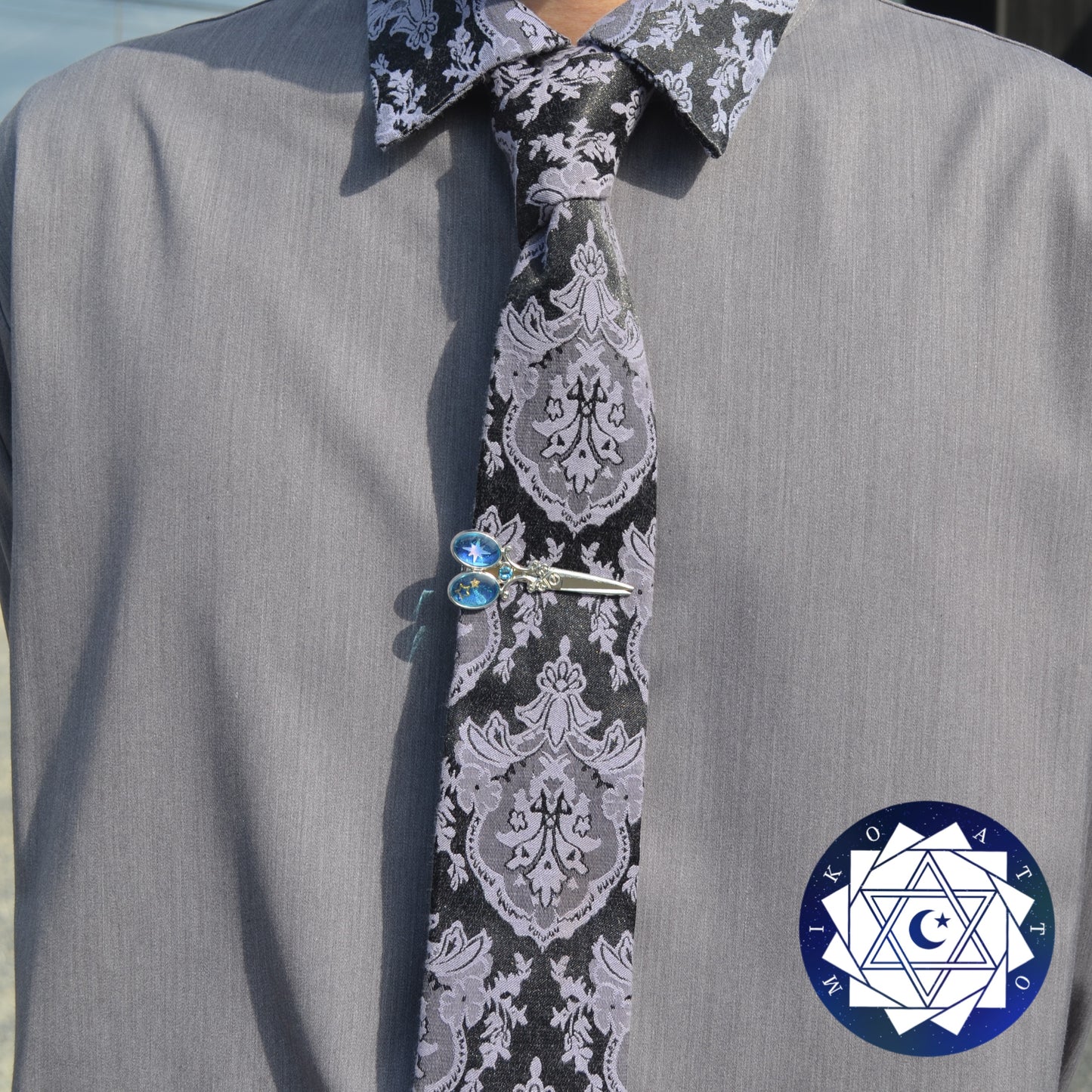 宇宙切取ネクタイピン