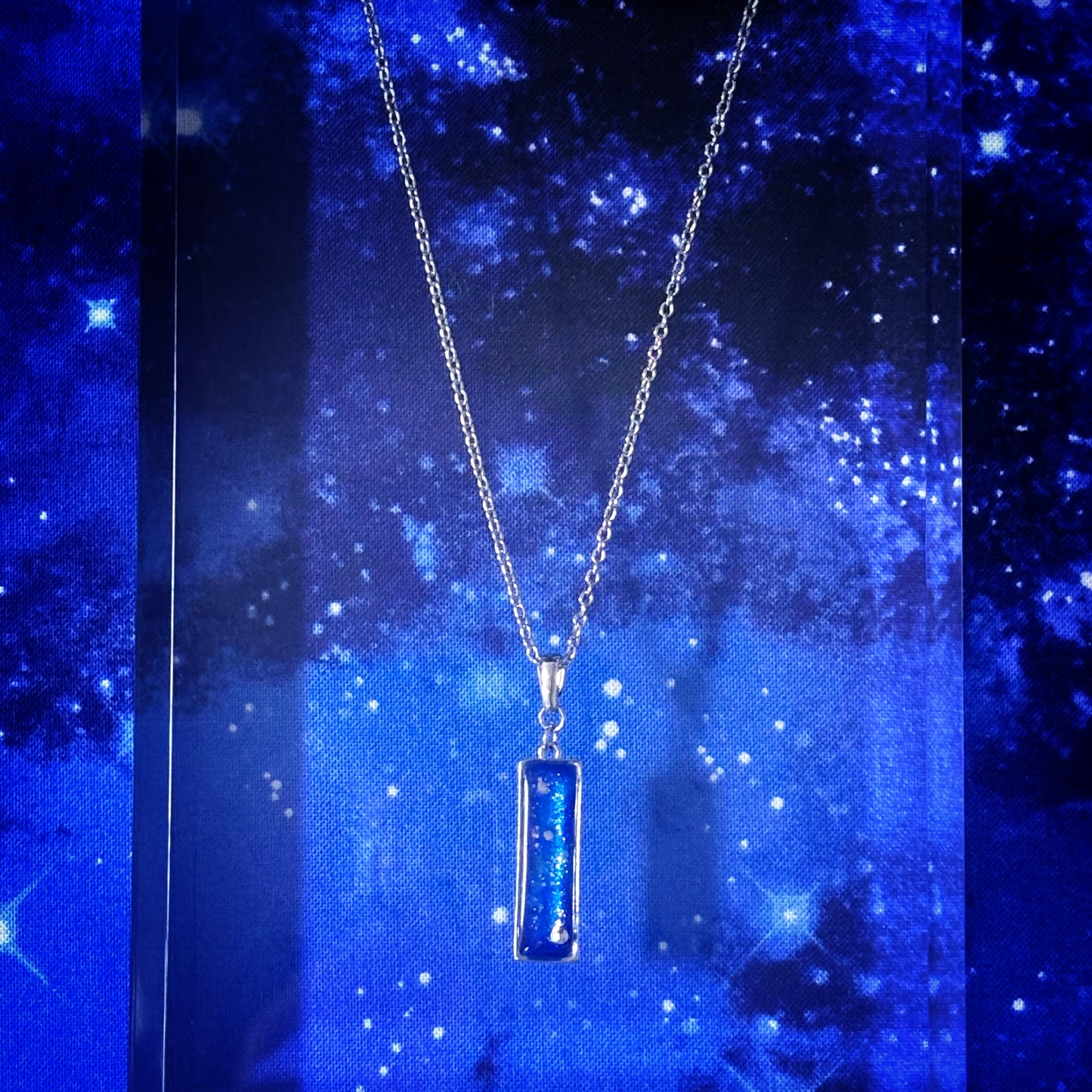 ちいさな宇宙ネックレス