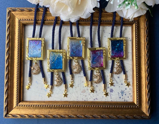 夜空の絵画ループタイ