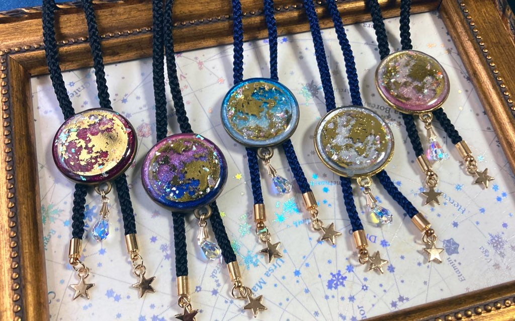 満月ループタイ　金