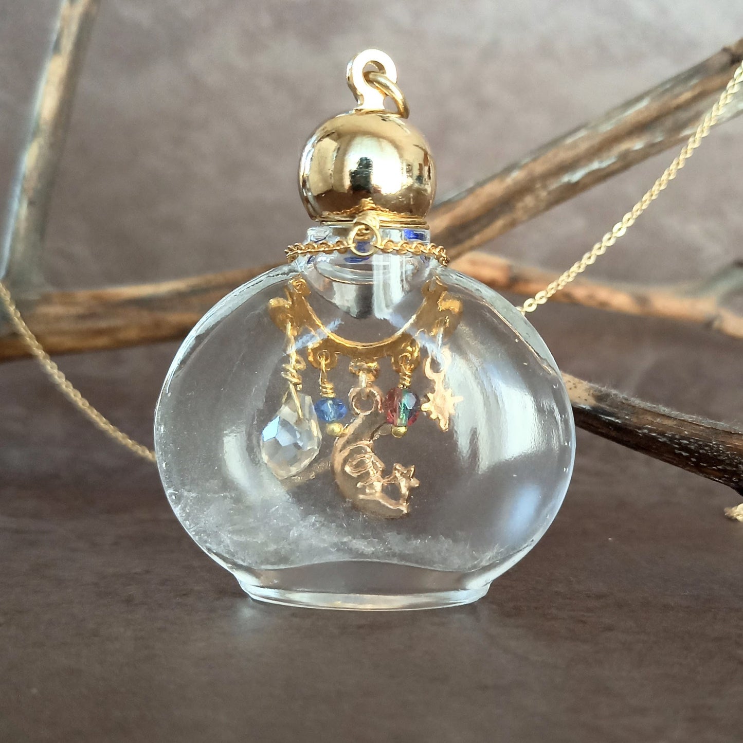 香水瓶ネックレス　ラウンドボトル　Firmament【ストームグラス・シャボン玉ネックレスに変更可能】