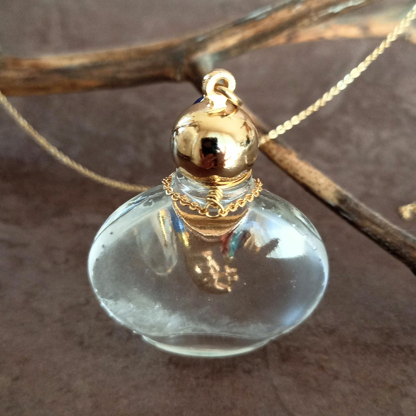 香水瓶ネックレス　ラウンドボトル　Firmament【ストームグラス・シャボン玉ネックレスに変更可能】