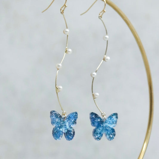 キリトリ夜空舞う蝶ピアス/イヤリング