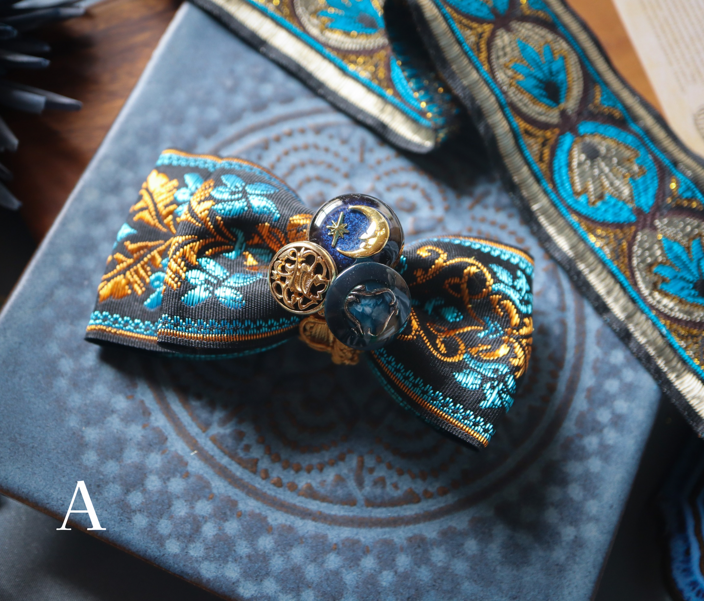 Night Spell（ヘアクリップ）