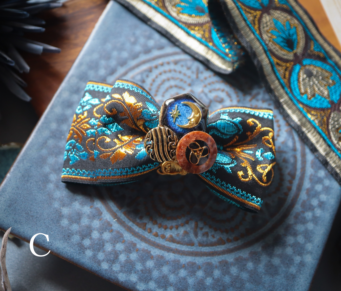 Night Spell（ヘアクリップ）