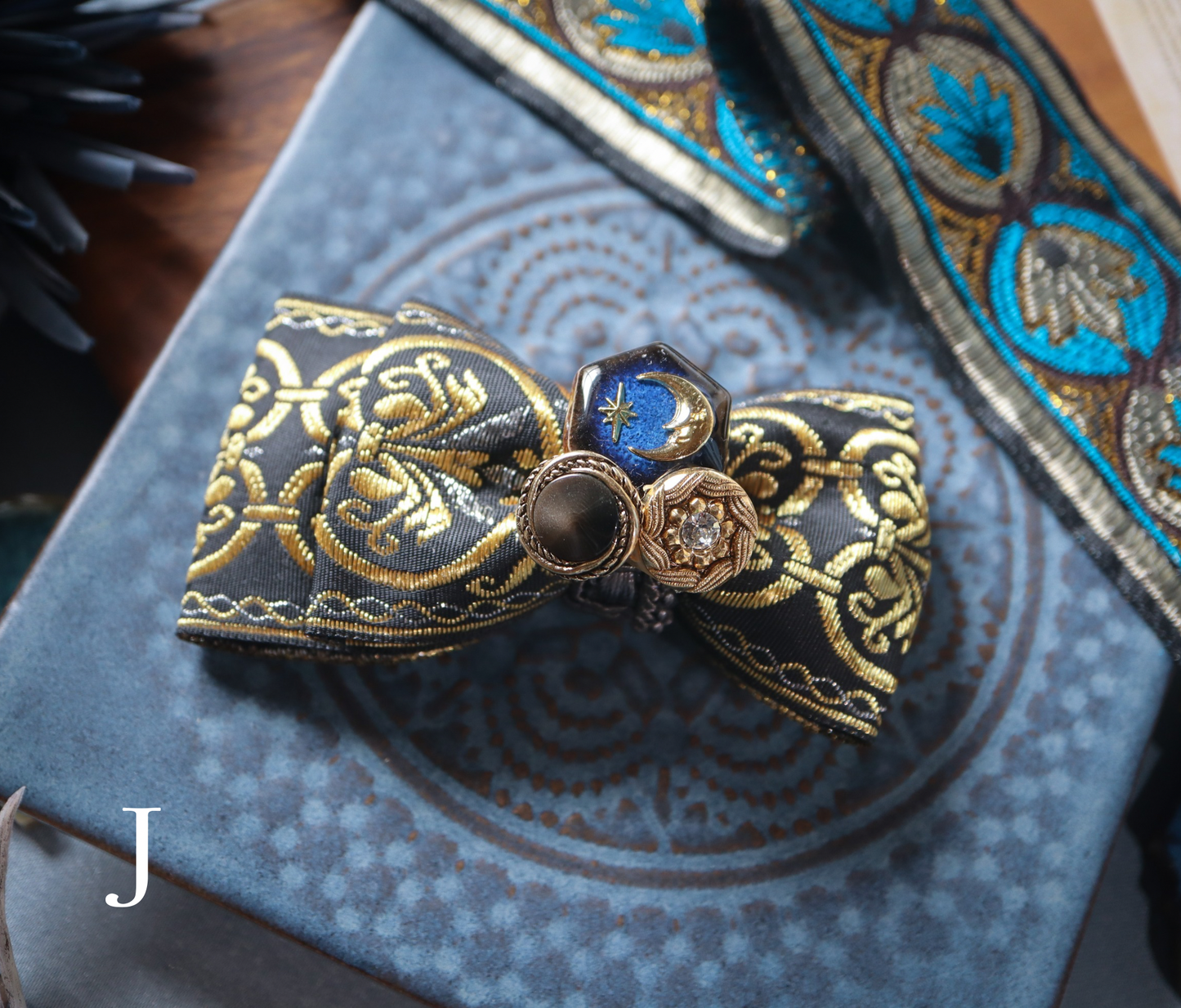 Night Spell（ヘアクリップ）