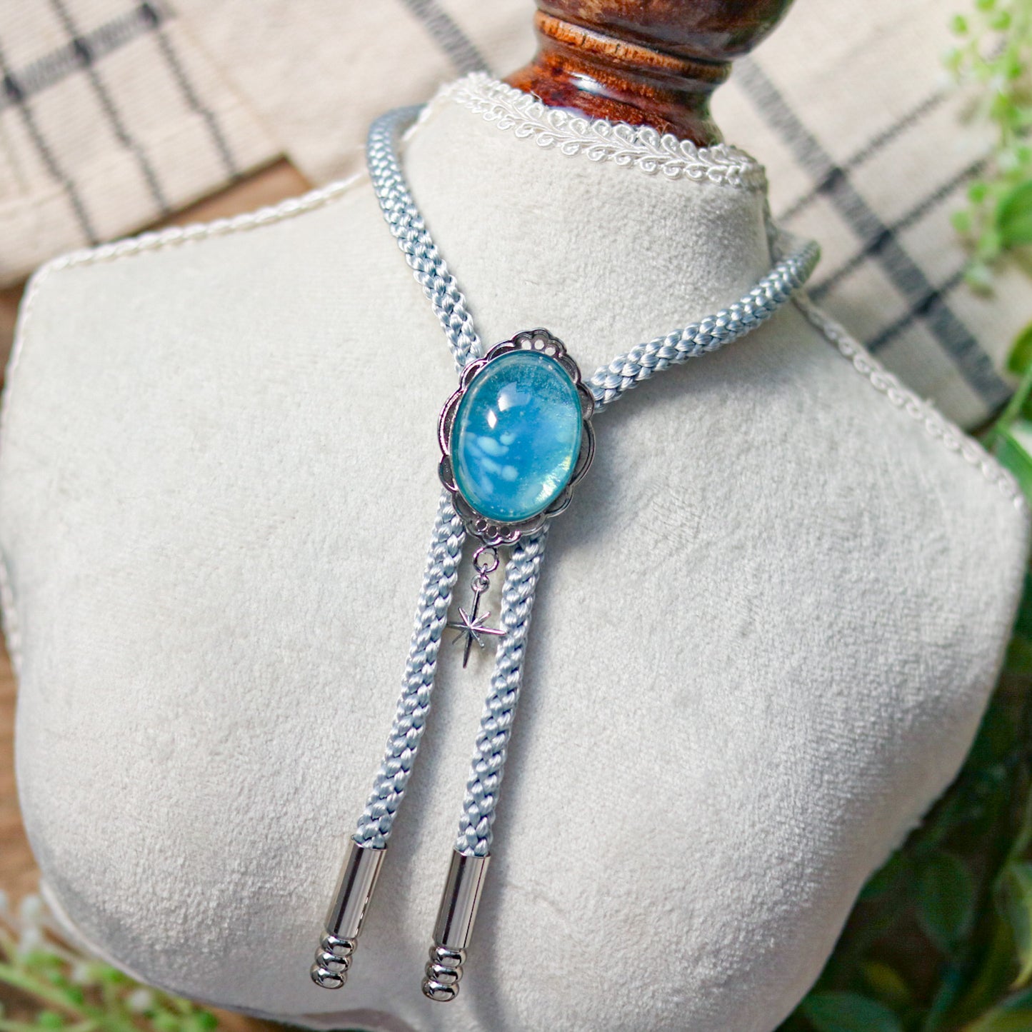 [stained glass candy] loop tie / 雲と青空 -silver-