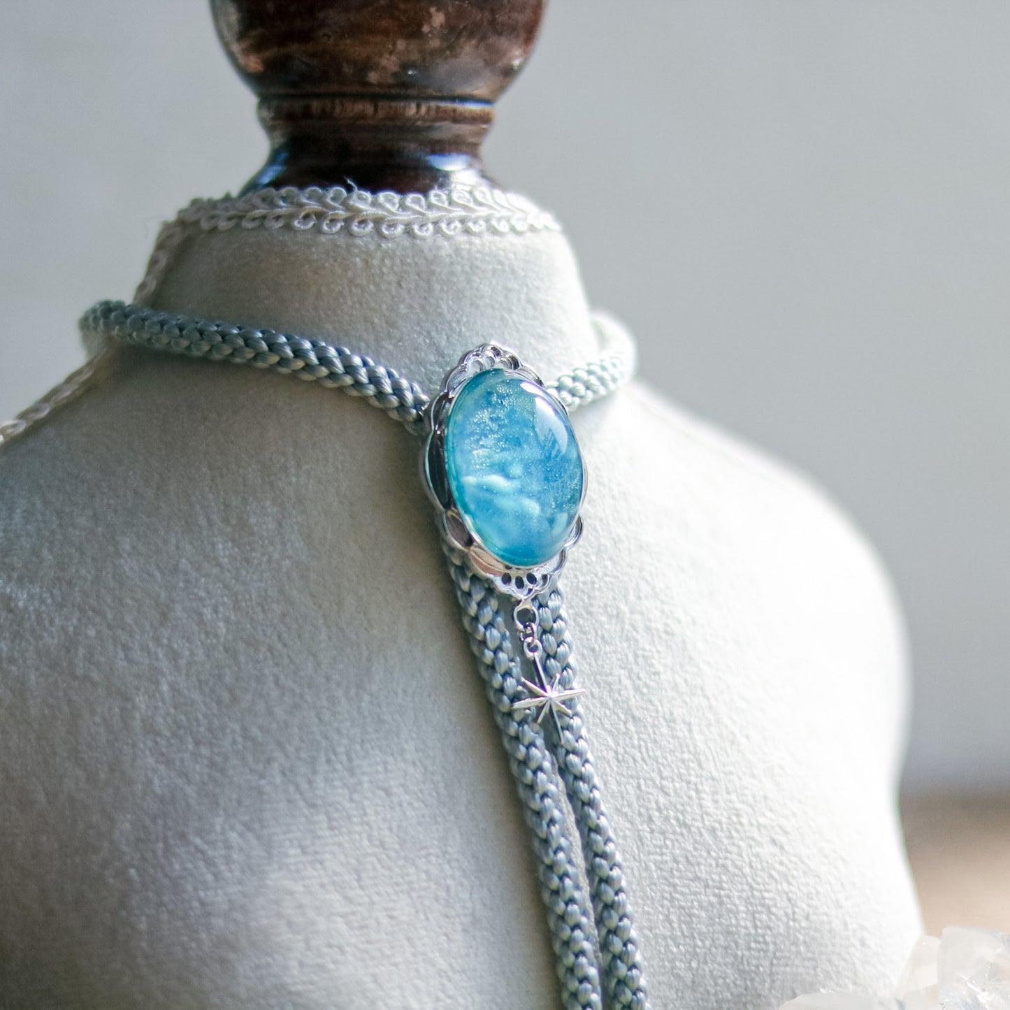 [stained glass candy] loop tie / 雲と青空 -silver-