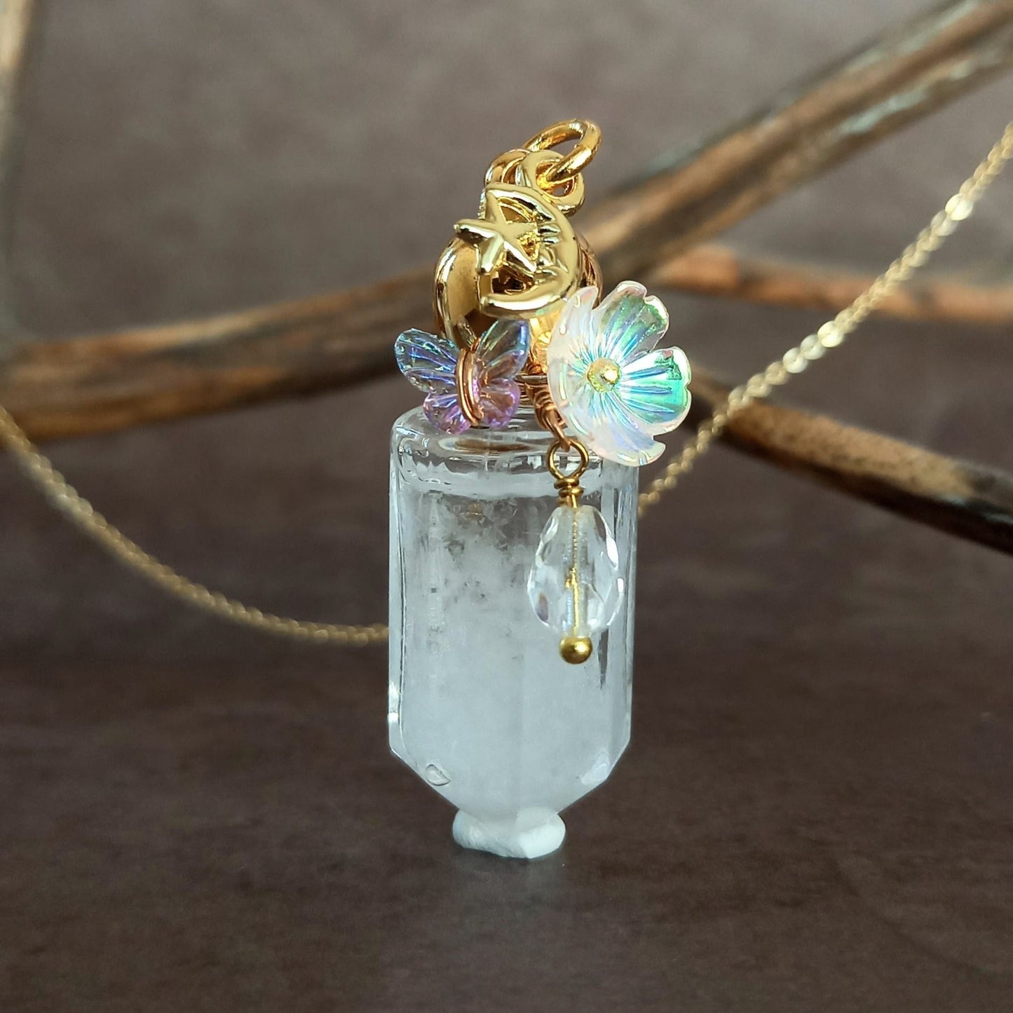 香水瓶ネックレス　クリスタルポイントボトル　Odyssey【ストームグラス・シャボン玉ネックレスに変更可能】