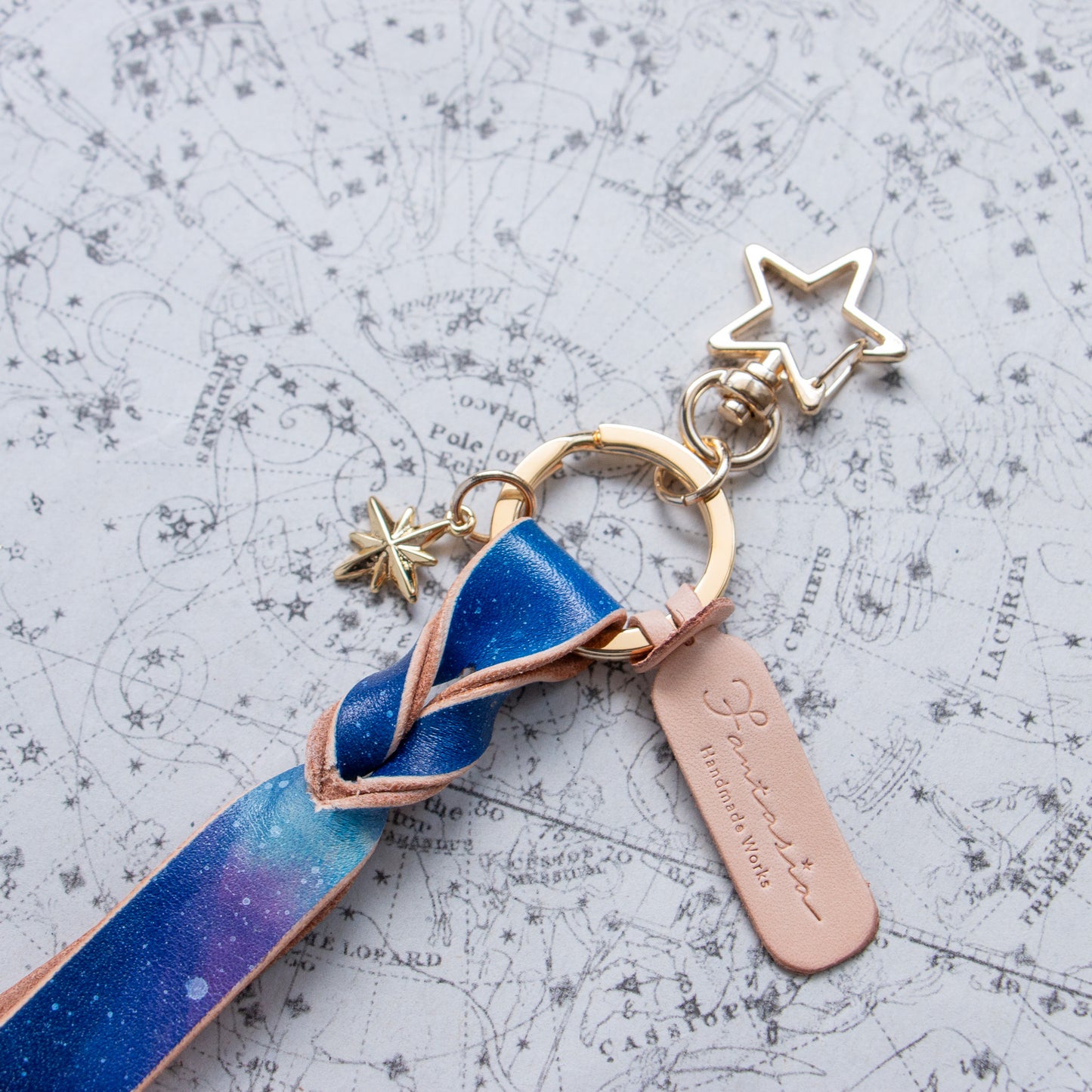 キーリング「宙結」