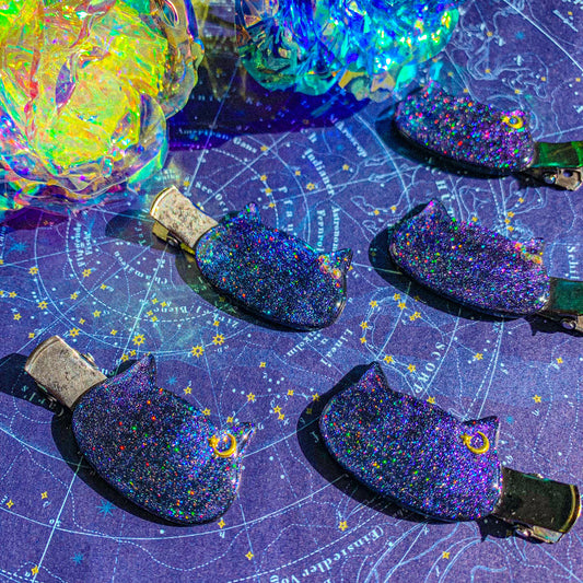 宇宙猫の月・宝石耳飾りヘアクリップ〜 満天の星空に染められて 〜
両サイド2点セット