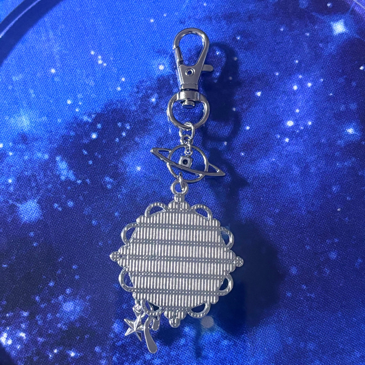 猫の宇宙遊泳キーホルダー