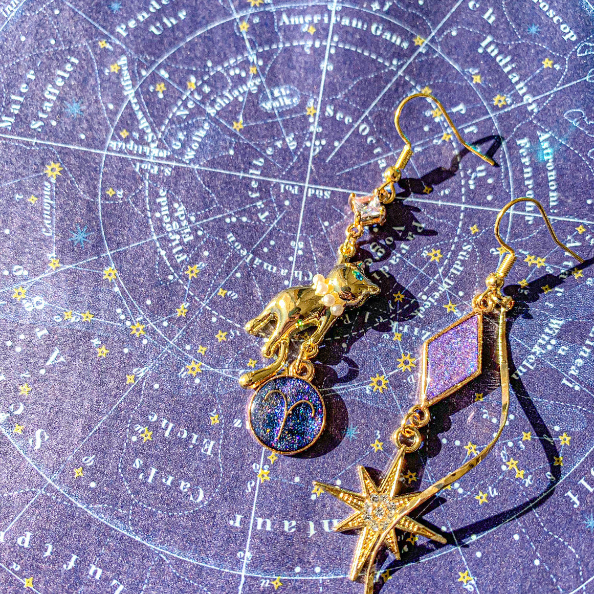 【新作】ぶらさがり猫の星空旅行 ～ 黄道十二星座を捕まえて ～ 耳飾り