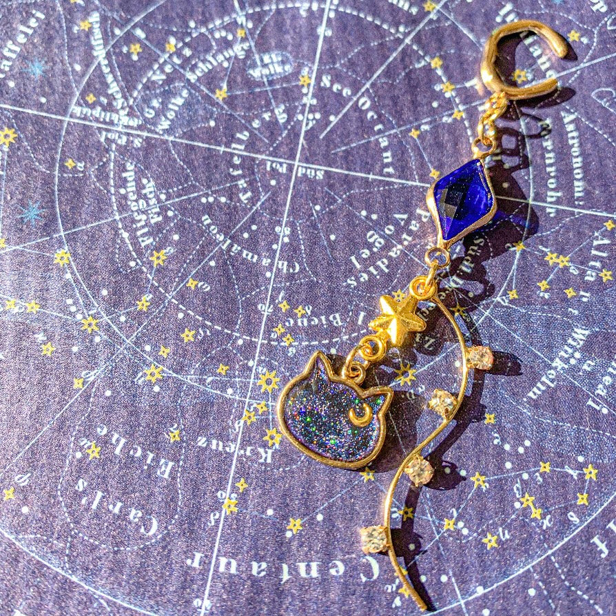 【新作】星空猫のイヤーカフ～ お月様を耳飾りに ～ 
～ 猫月夜シリーズ ～【宙フェス夜市限定品】