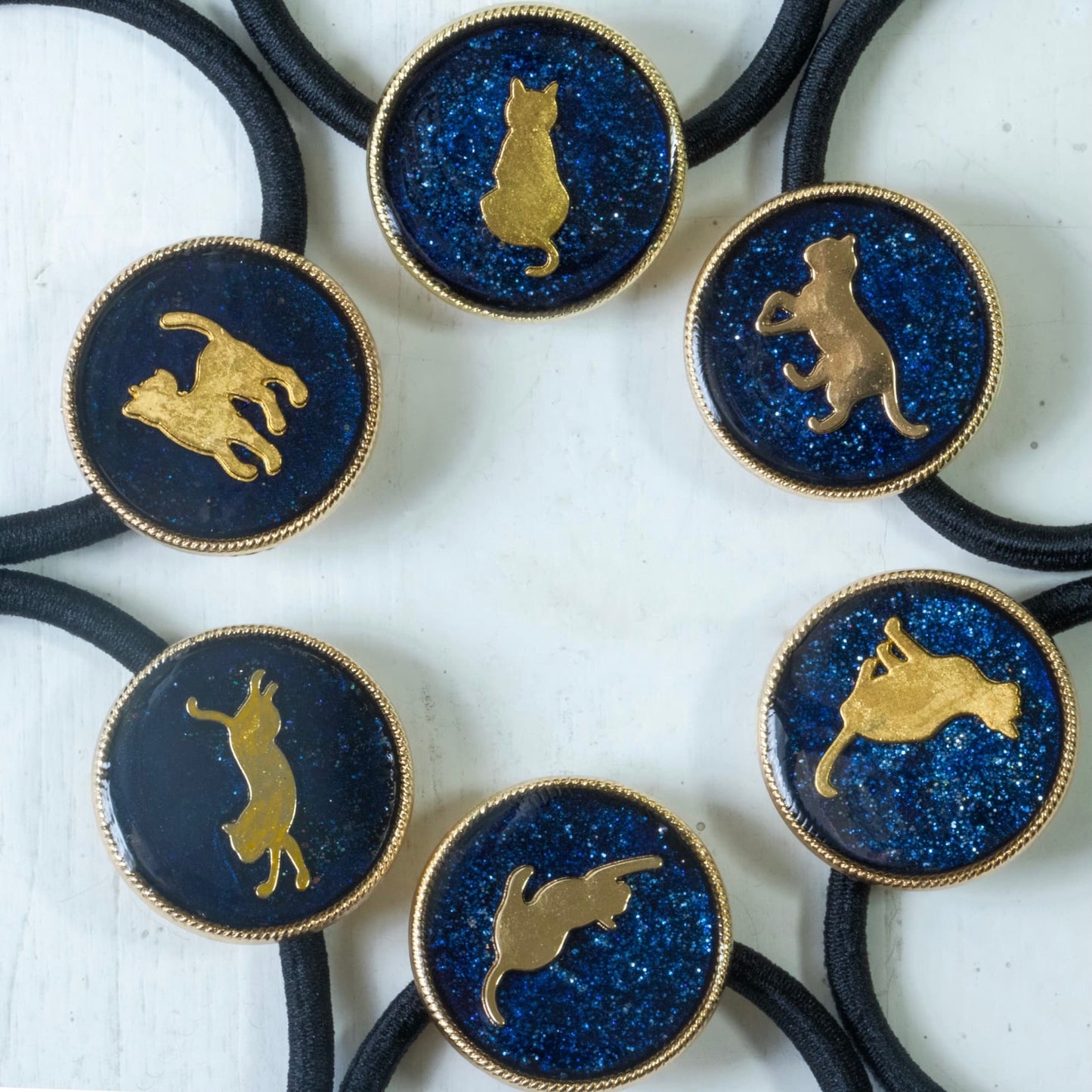 〜 宇宙で過ごすねこの星空ヘアゴム 〜